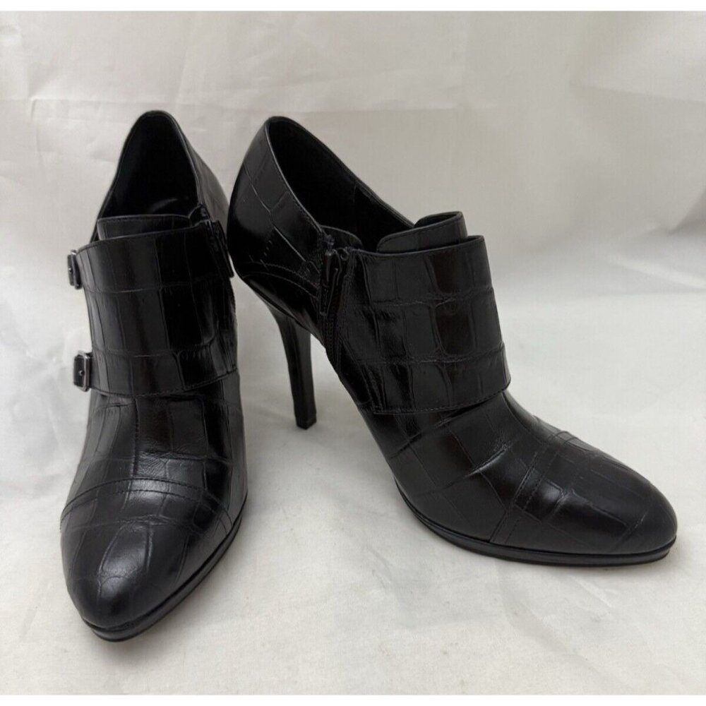 Lauren Ralph Lauren Latisha Zip Ankle Boots Size 7B Black Croc Embossed Leather